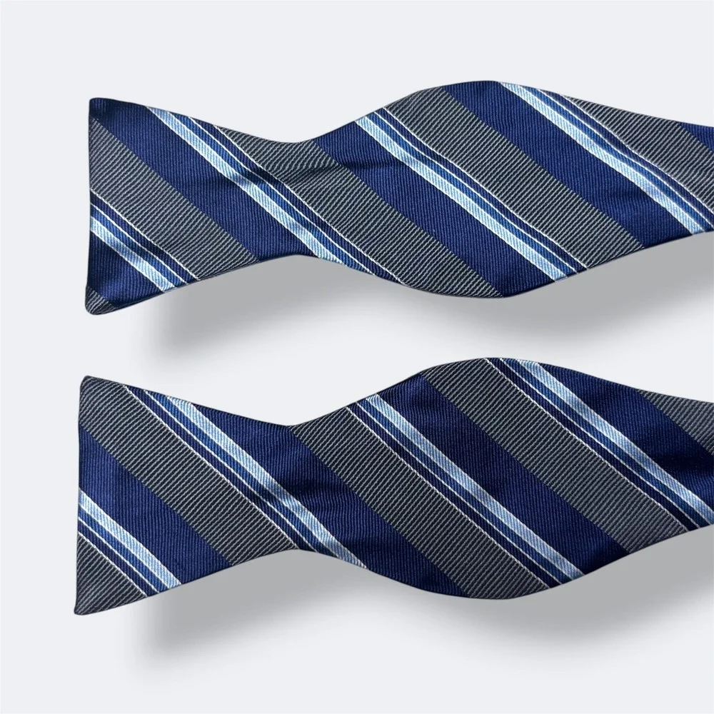 Brooks Brothers Silk Reversible Bow Tie Navy Blue Striped Fleece‎ Logo USA Made